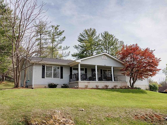 2nd image of 215 Primrose Dr