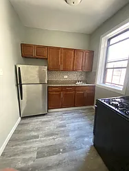 Rented by City Prime Commercial Realty 