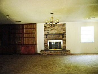 2nd image of 5302 Connella Dr