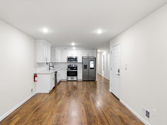 4th image of 67 S 13th St #2