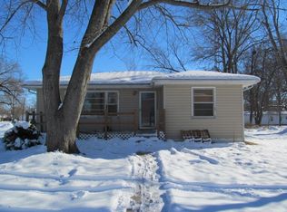 602 S Gum St, Belle Rive, IL 62810