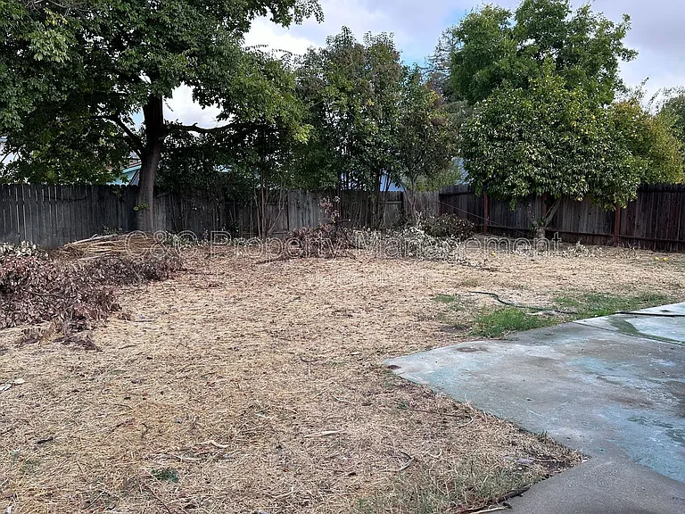8709 Sangria Way — Photo 12