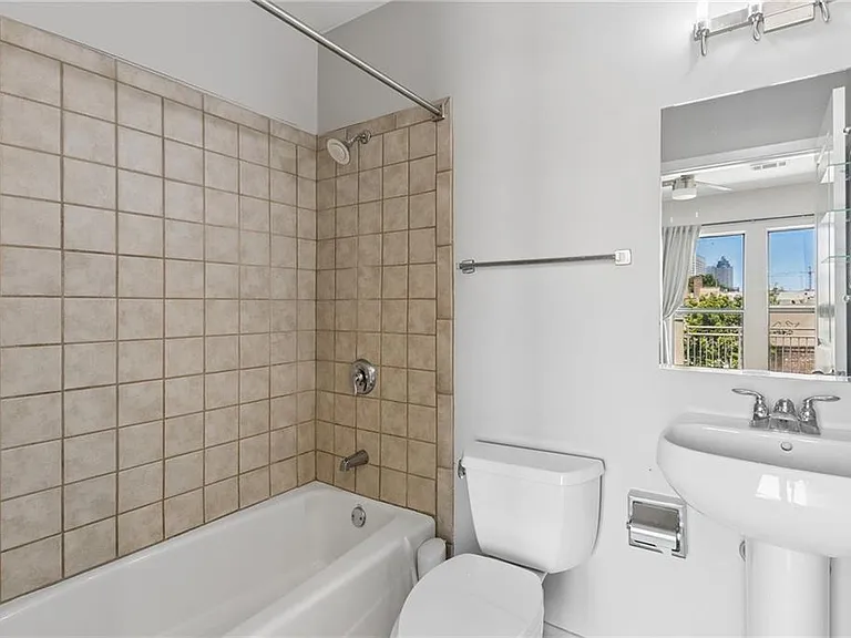 238 Walker St SW #37 — Photo 26