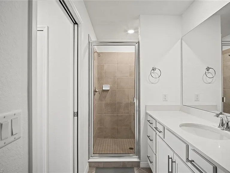 15285 Green Acres Ave #424 — Photo 30