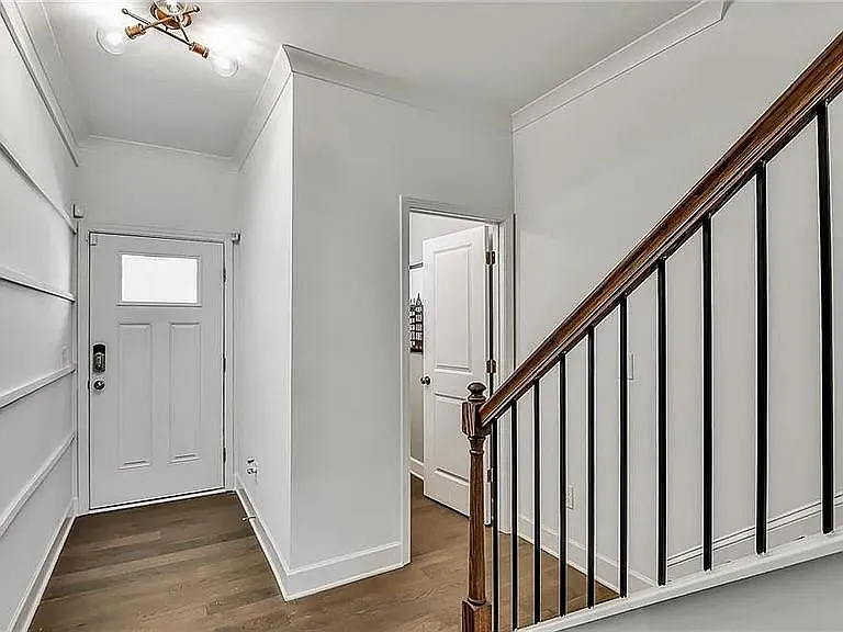 257 Holden Way — Photo 5