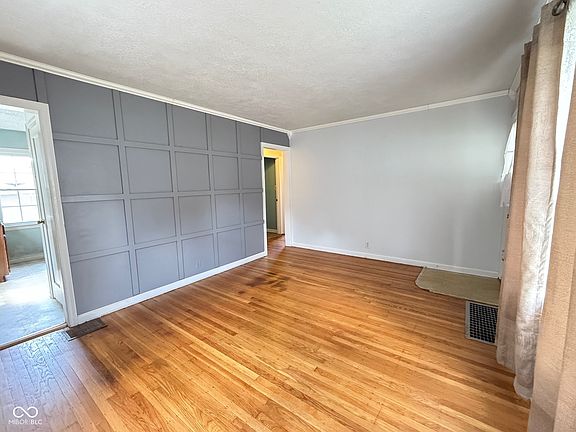 5th image of 4853 Wentworth Blvd