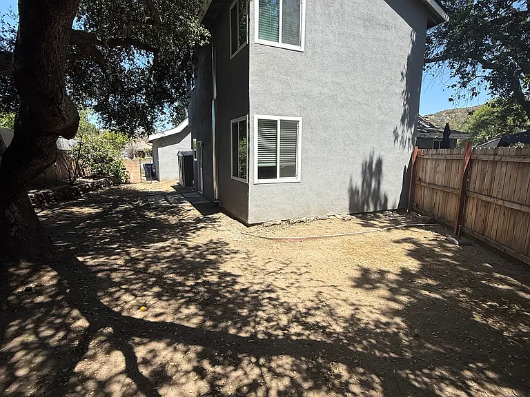 3724 Danmont Ct — Photo 2
