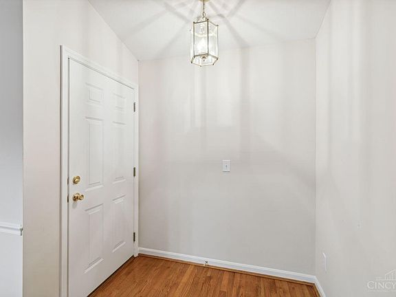 4th image of 6750 Summit Lake Dr
