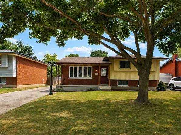 37 Ebury Cres, London, ON N6C 3E1