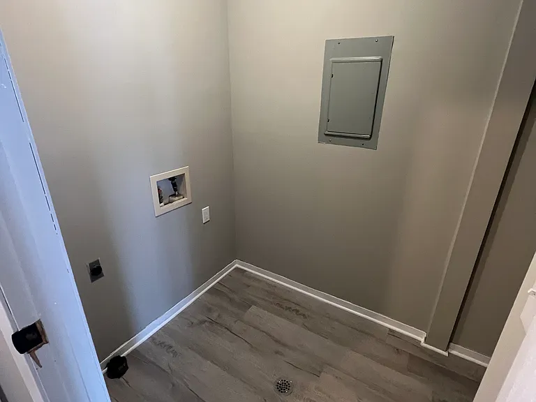906 N Franklin St #203 — Photo 7