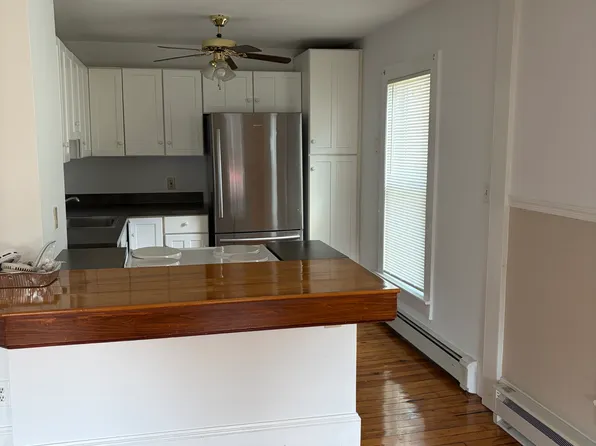 5 6th St #2, Frenchtown, NJ 08825