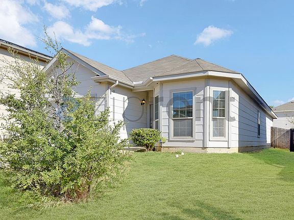 2nd image of 1425 Sierra Estate Trl