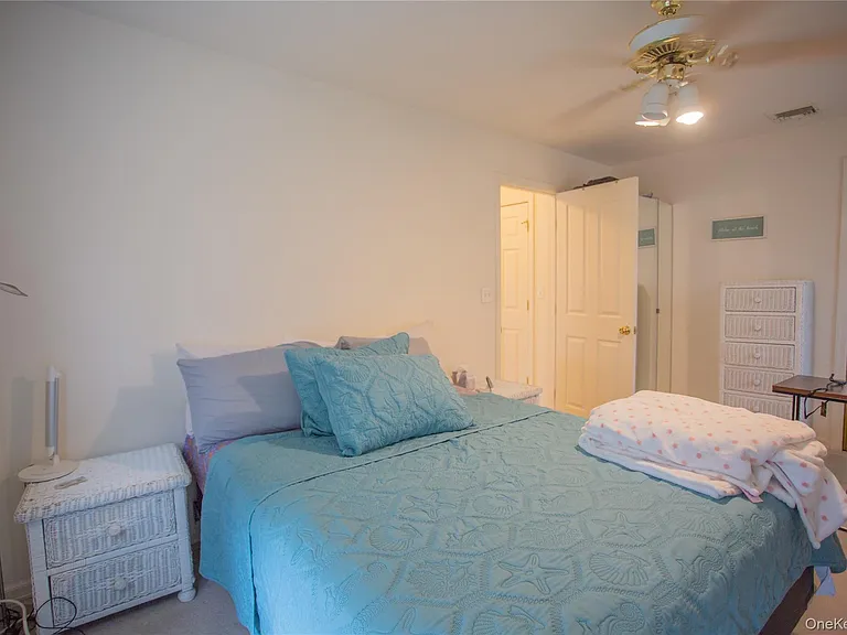 136 E Olive St — Photo 18