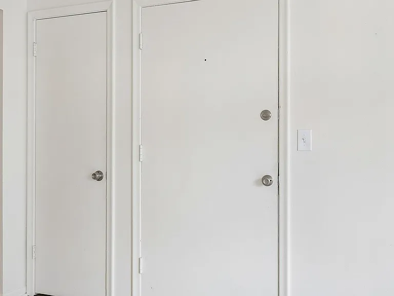 1056 S 29th St #9 — Photo 16