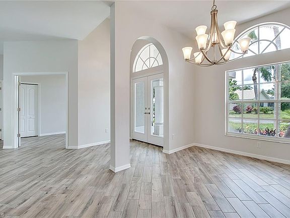 2nd image of 12771 Meadow Pine Ln
