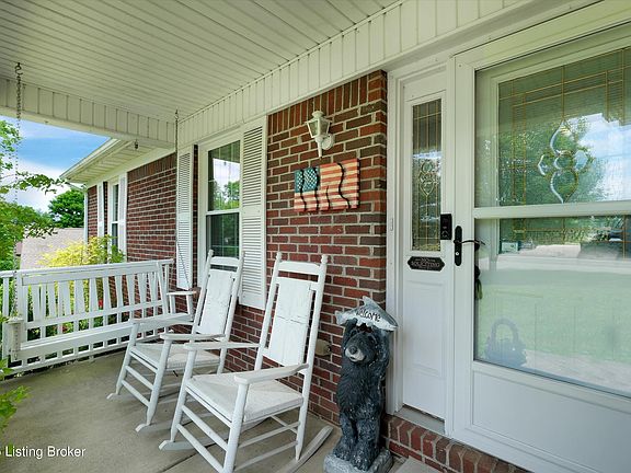 2nd image of 116 Berkley Ln