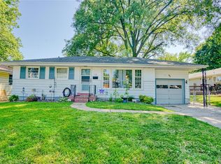 1170 Lindsay Ln, Florissant, MO 63031