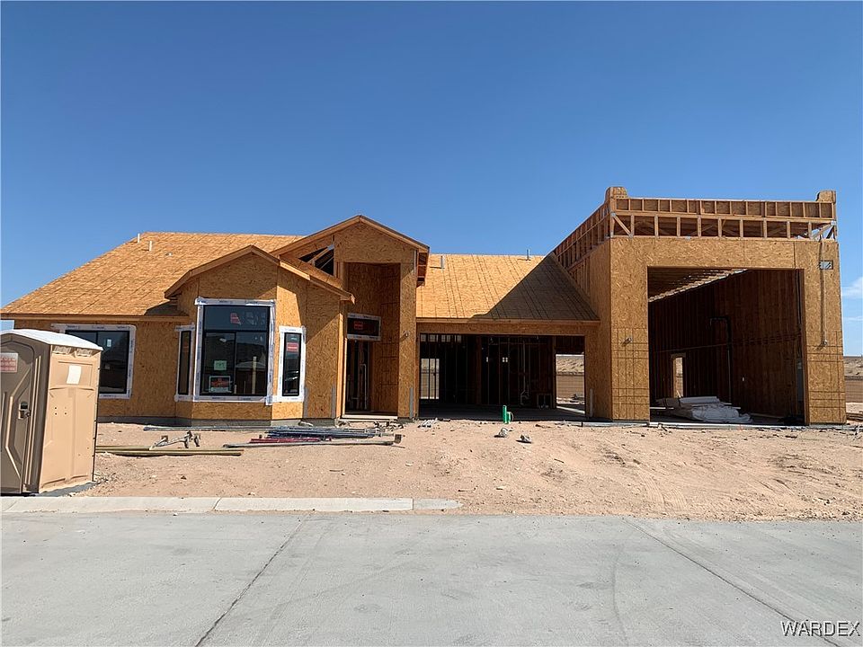 2nd image of 1319 E Barbary Drive