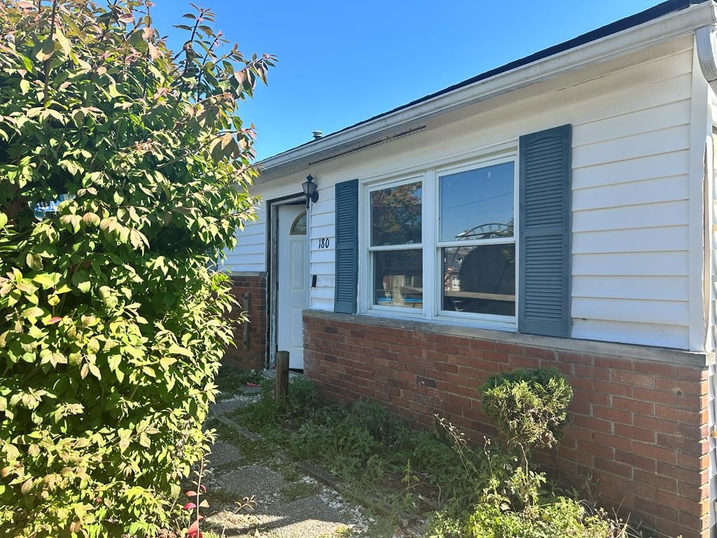 Real estate listing image