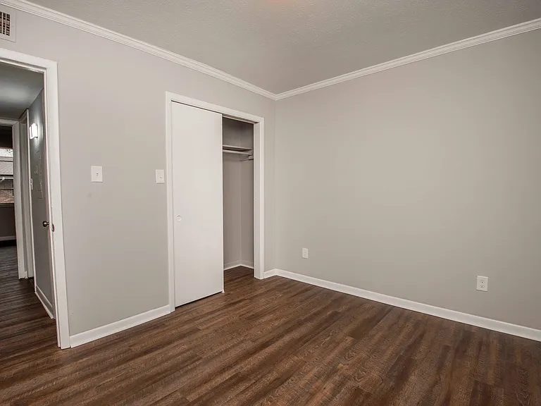 609 E Inskip Dr #7 — Photo 7