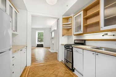 Rented by Warburg