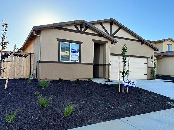 Corner lot, front look