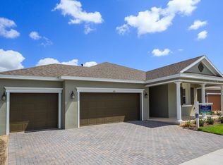 809 Hidden Moss Dr, Groveland, FL 34736