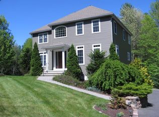 20 Plaza Ave, Belchertown, MA 01007