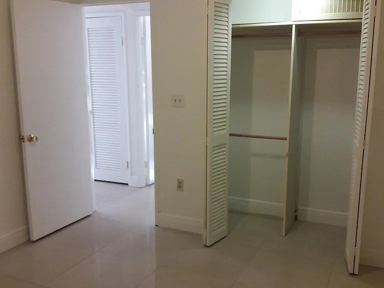 1670 NE 191st St #208 — Photo 7
