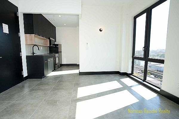 1st image of 1169 Hoe Ave APT 7L