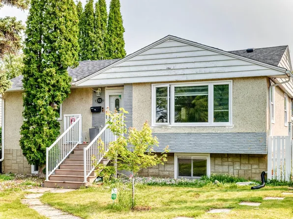 9031 150th St NW, Edmonton, AB T5R 1E8
