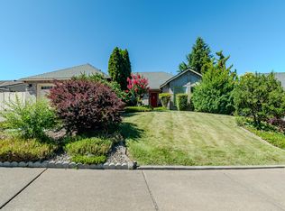 1829 Garden Dr, Medford, OR 97504