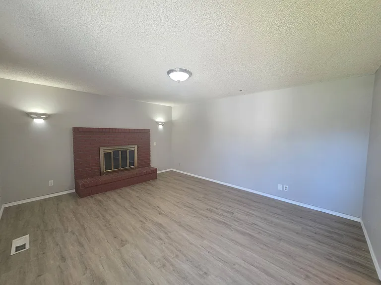 7113 W Arrowhead Ave — Photo 10