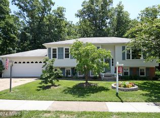 7833 Godolphin Dr, Springfield, VA 22153