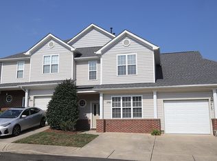 2742 Andover Glen Rd, Raleigh, NC 27604