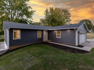 26850 229th St, Le Claire, IA 52753
