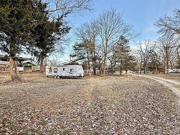 5th image of 462484 Sands Cir