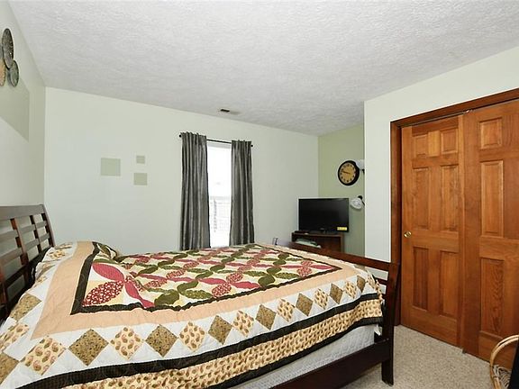 3rd image of 3710 N Bearwood Dr