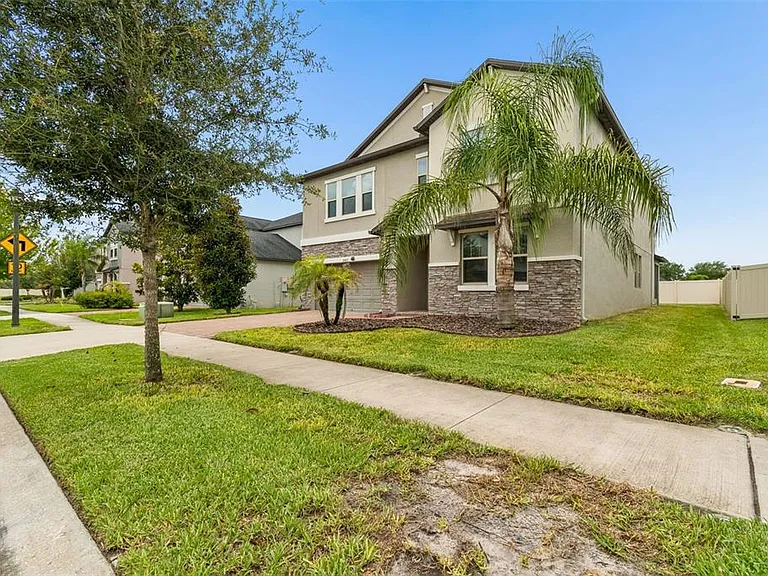 25057 Lambrusco Loop — Photo 3