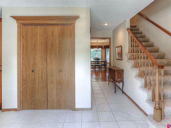 5th image of 434 S 160th St