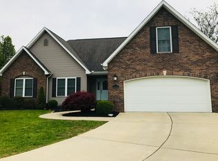 5533 Idle Creek Ct, Terre Haute, IN 47802
