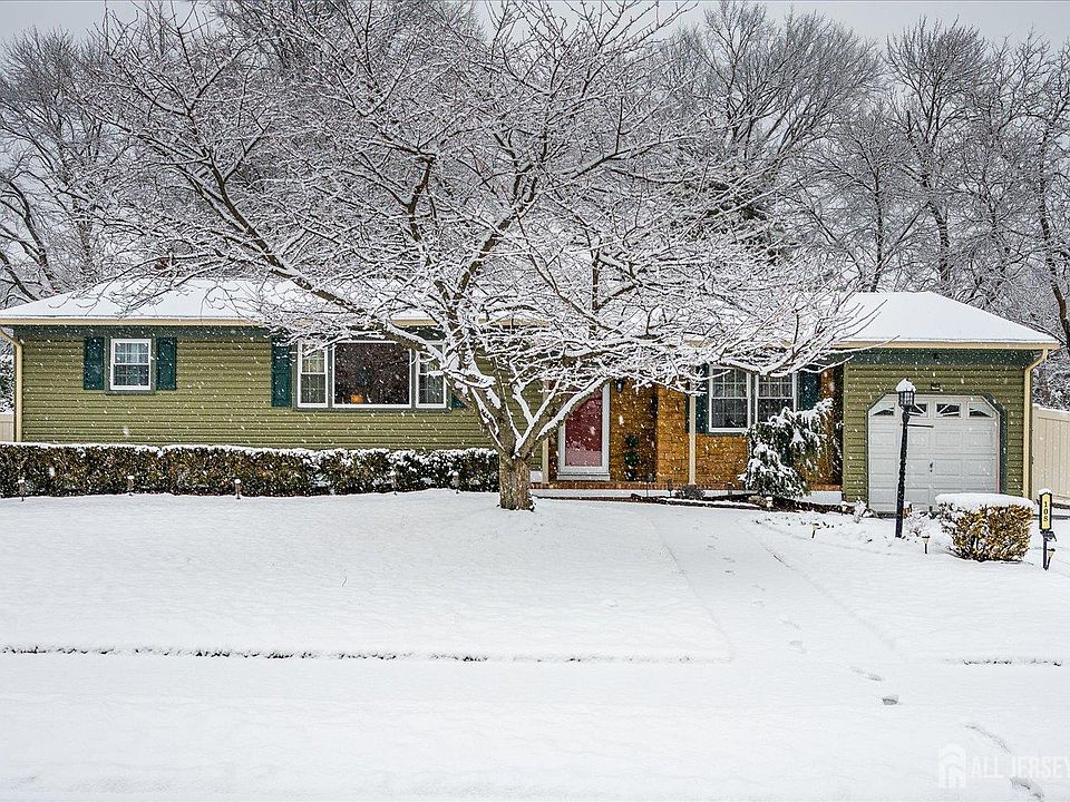 1st image of 108 Elizabethtown Ct