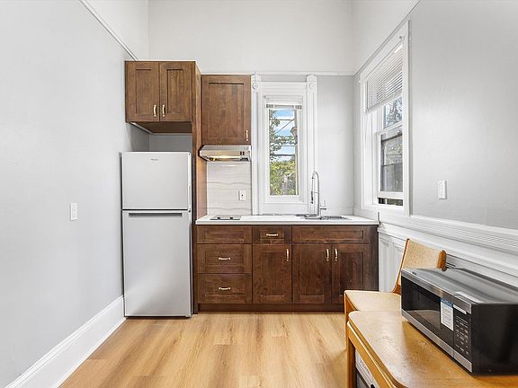 3rd image of 2061 Central Ave #2
