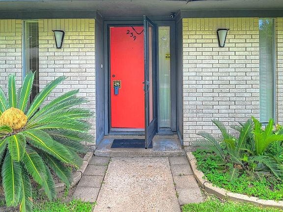3rd image of 239 Highland Terrace Dr