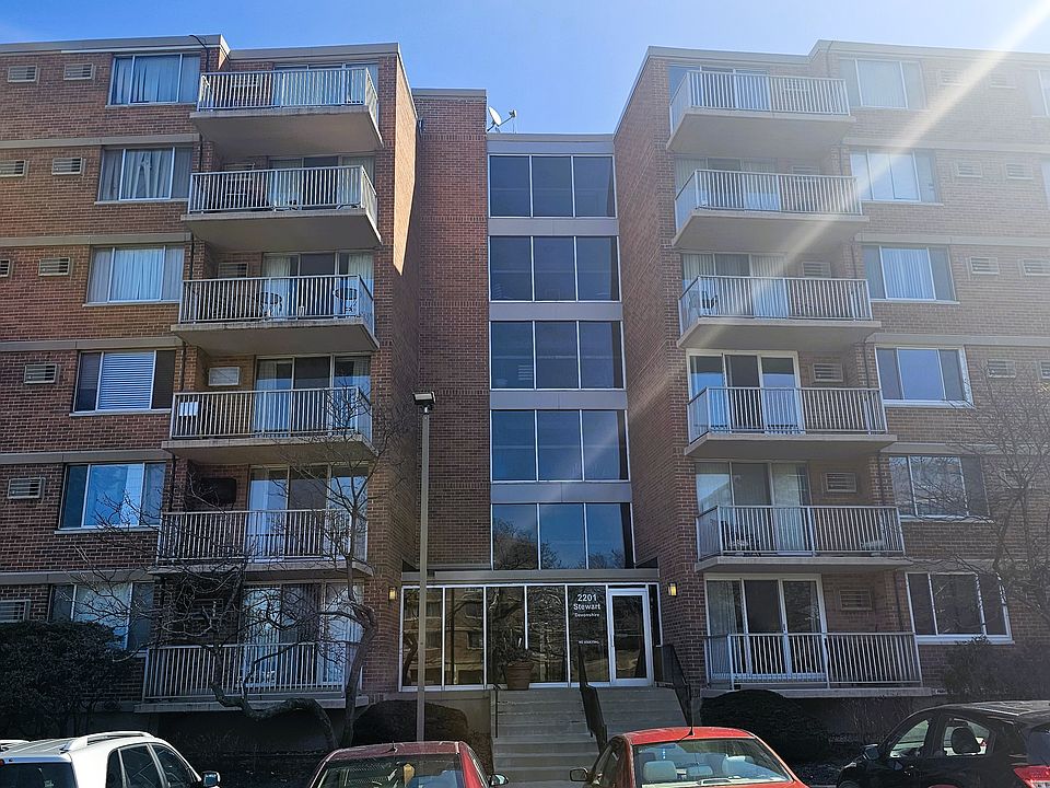 1st image of 2201 S Stewart Ave APT 4L