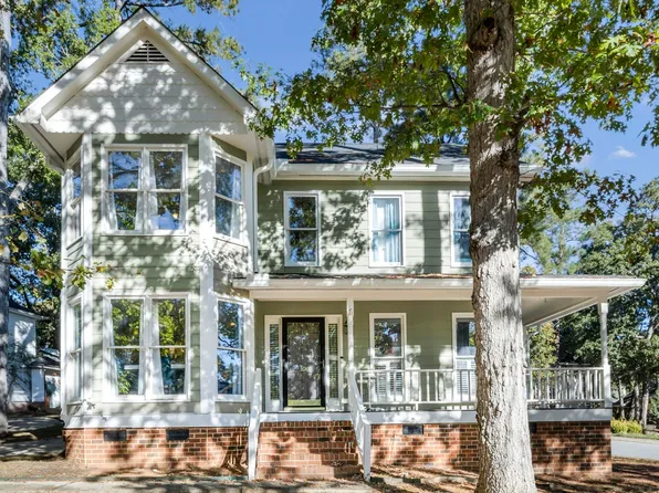 100 Mallard Lakes Ct, Lexington, SC 29072