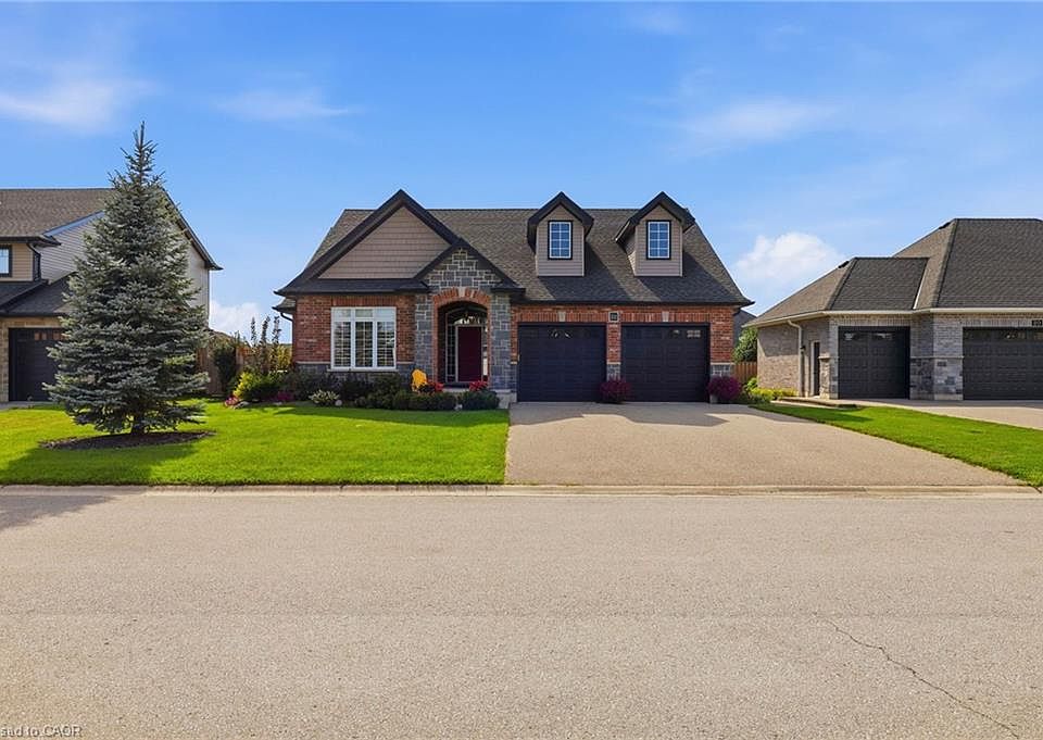 1st image of 22 Amanda Ave