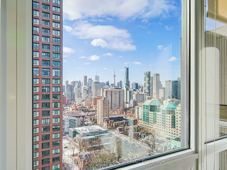 395 Bloor St E #2302 — Photo 34