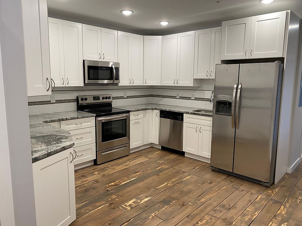 1st image of 1912 E York St #2
