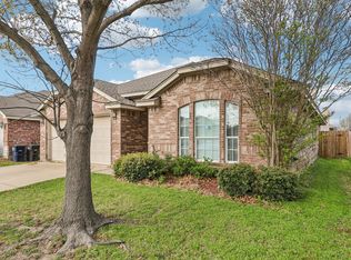 8221 Mule Deer Run, Fort Worth, TX 76179